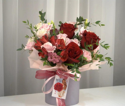 Букет в шляпной коробке Танго любви