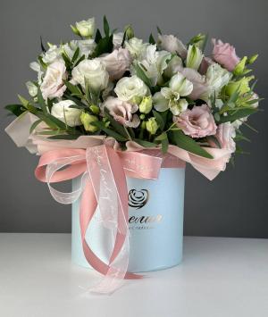 Букет в шляпной коробке Для первой леди 