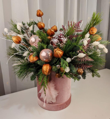 Зимняя композиция  Розовое очарование (малая)